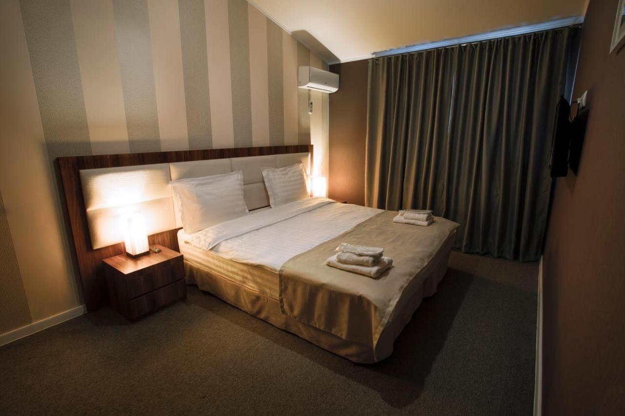 Apart Hotel West Tbilisi Ngoại thất bức ảnh