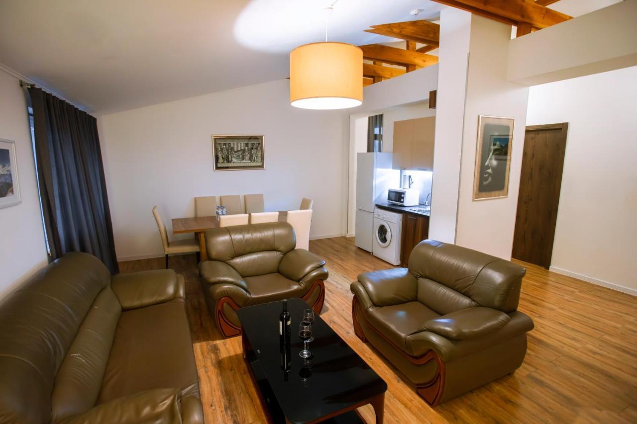 Apart Hotel West Tbilisi Ngoại thất bức ảnh
