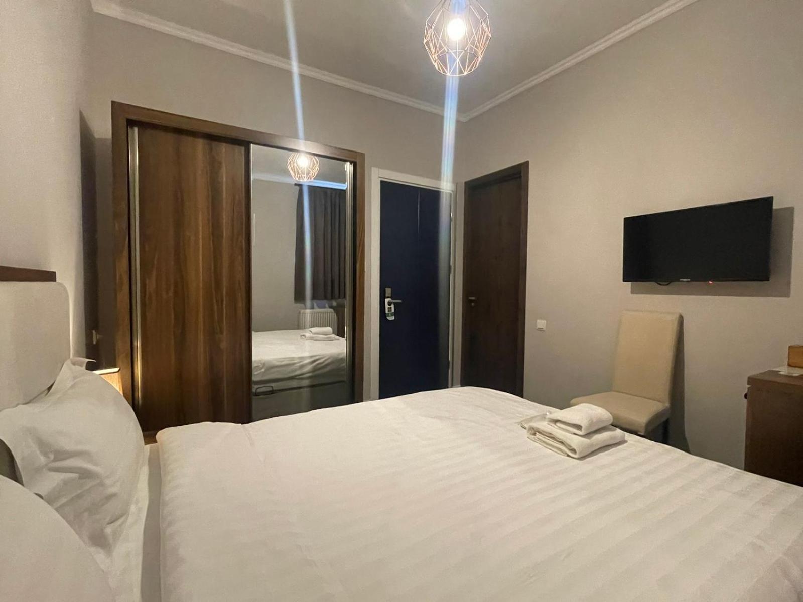Apart Hotel West Tbilisi Ngoại thất bức ảnh