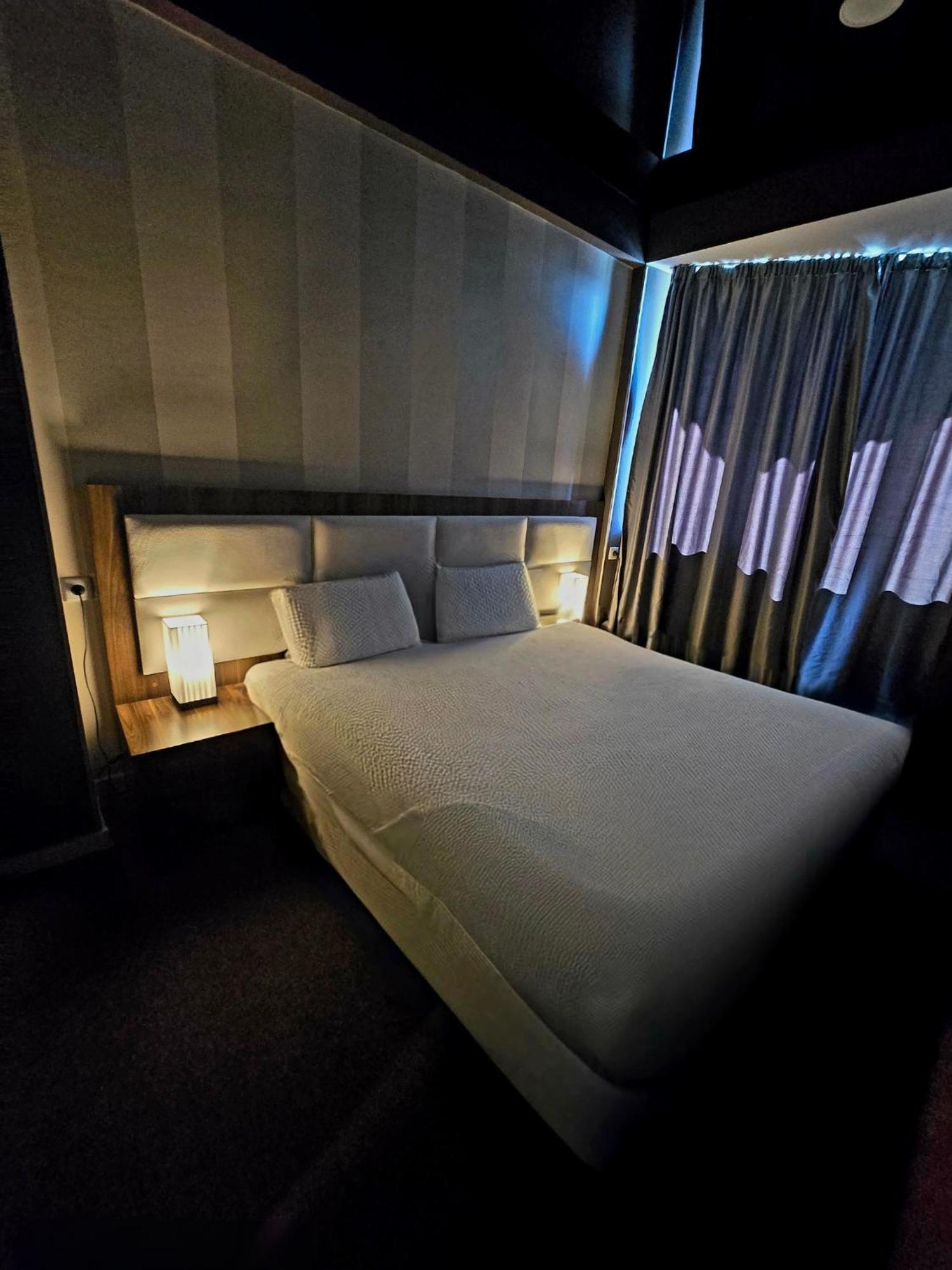 Apart Hotel West Tbilisi Ngoại thất bức ảnh