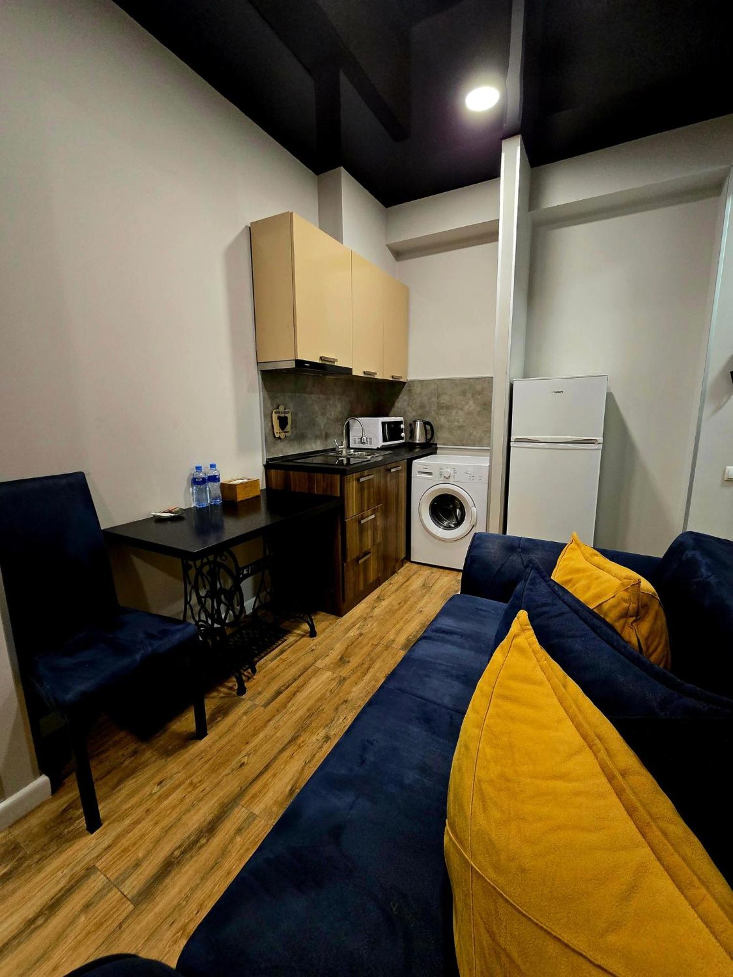 Apart Hotel West Tbilisi Ngoại thất bức ảnh