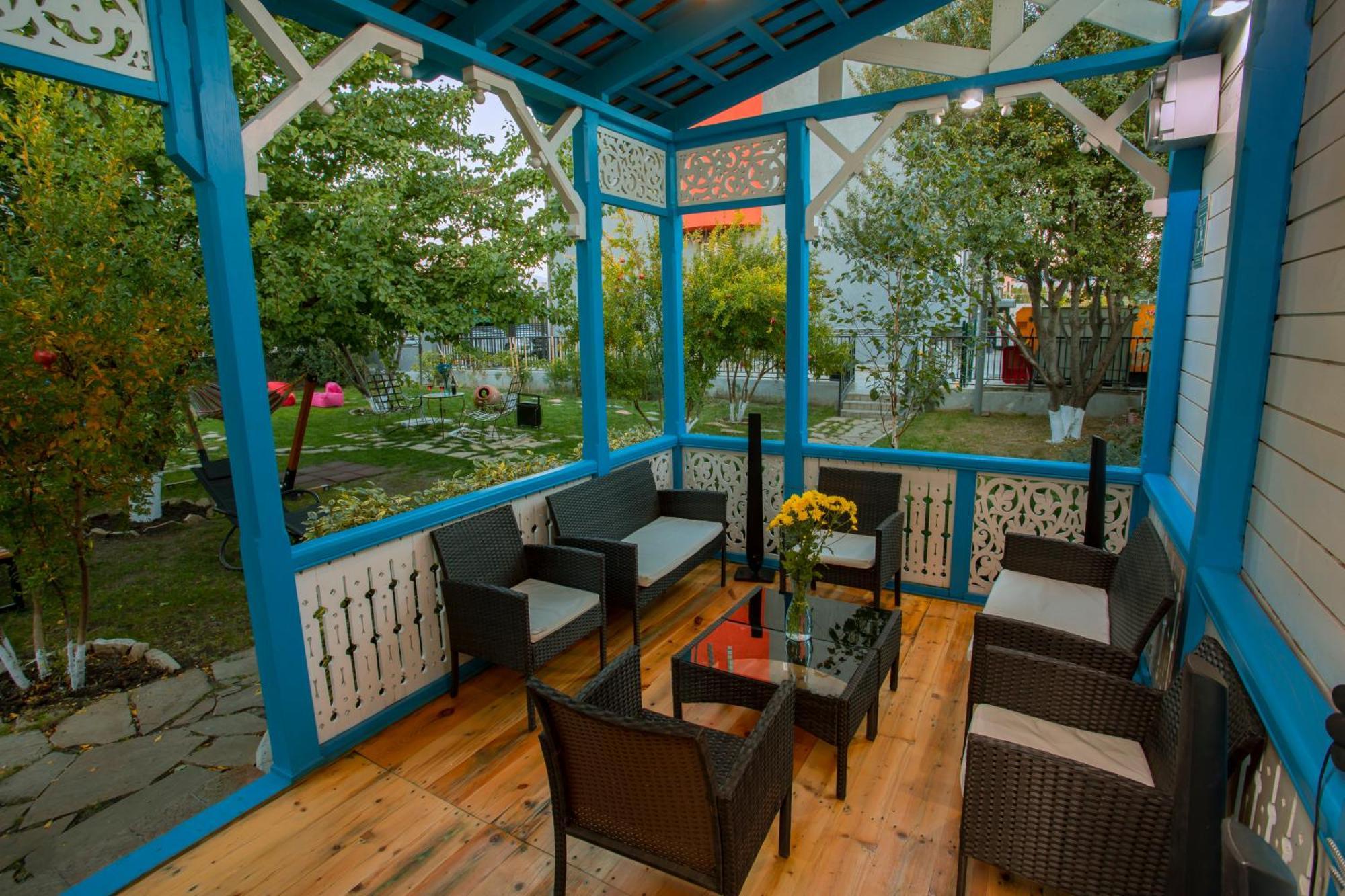 Apart Hotel West Tbilisi Ngoại thất bức ảnh
